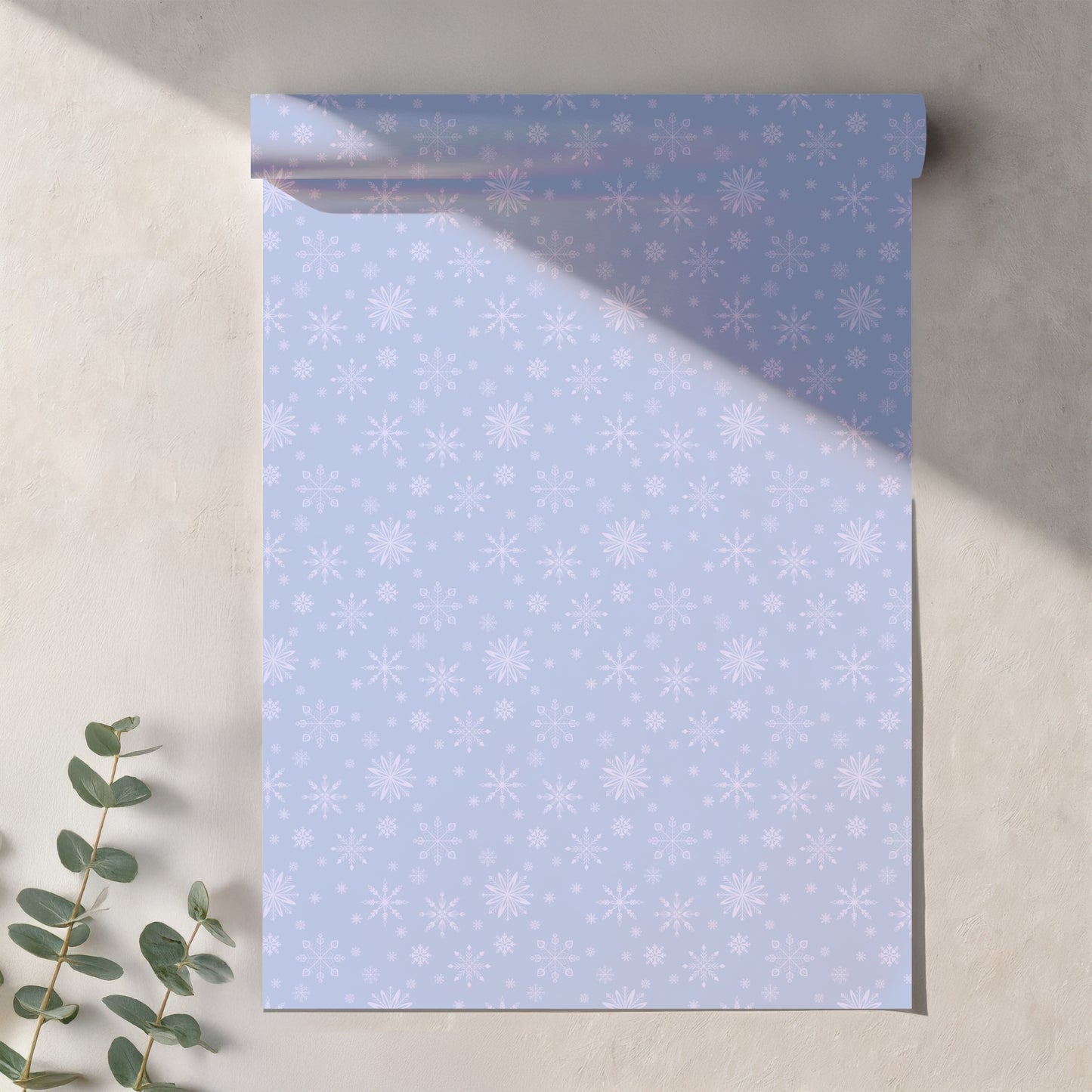 Lavender Snowflake Seamless Pattern – Purple Winter Snow & Ice Crystal Design