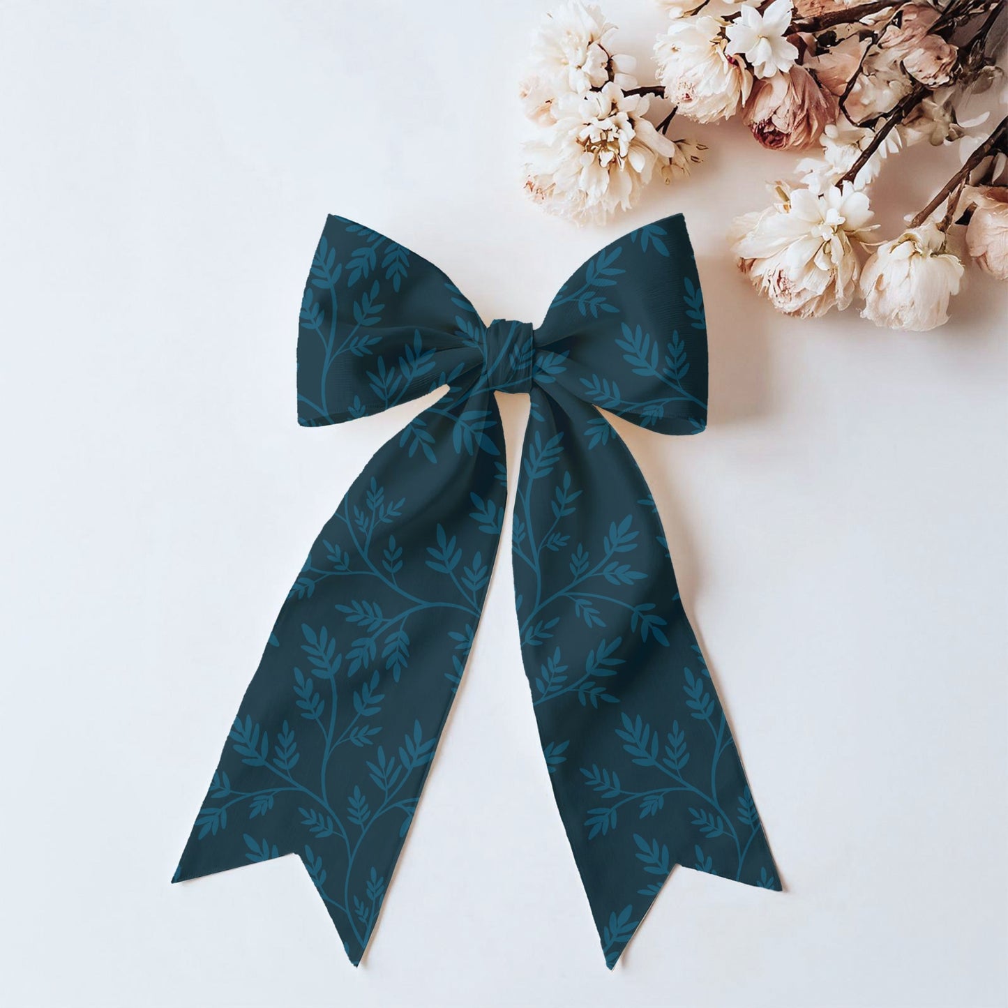 Midnight Blue Botanical Vine Seamless Pattern – Dark Moody Leaf Background