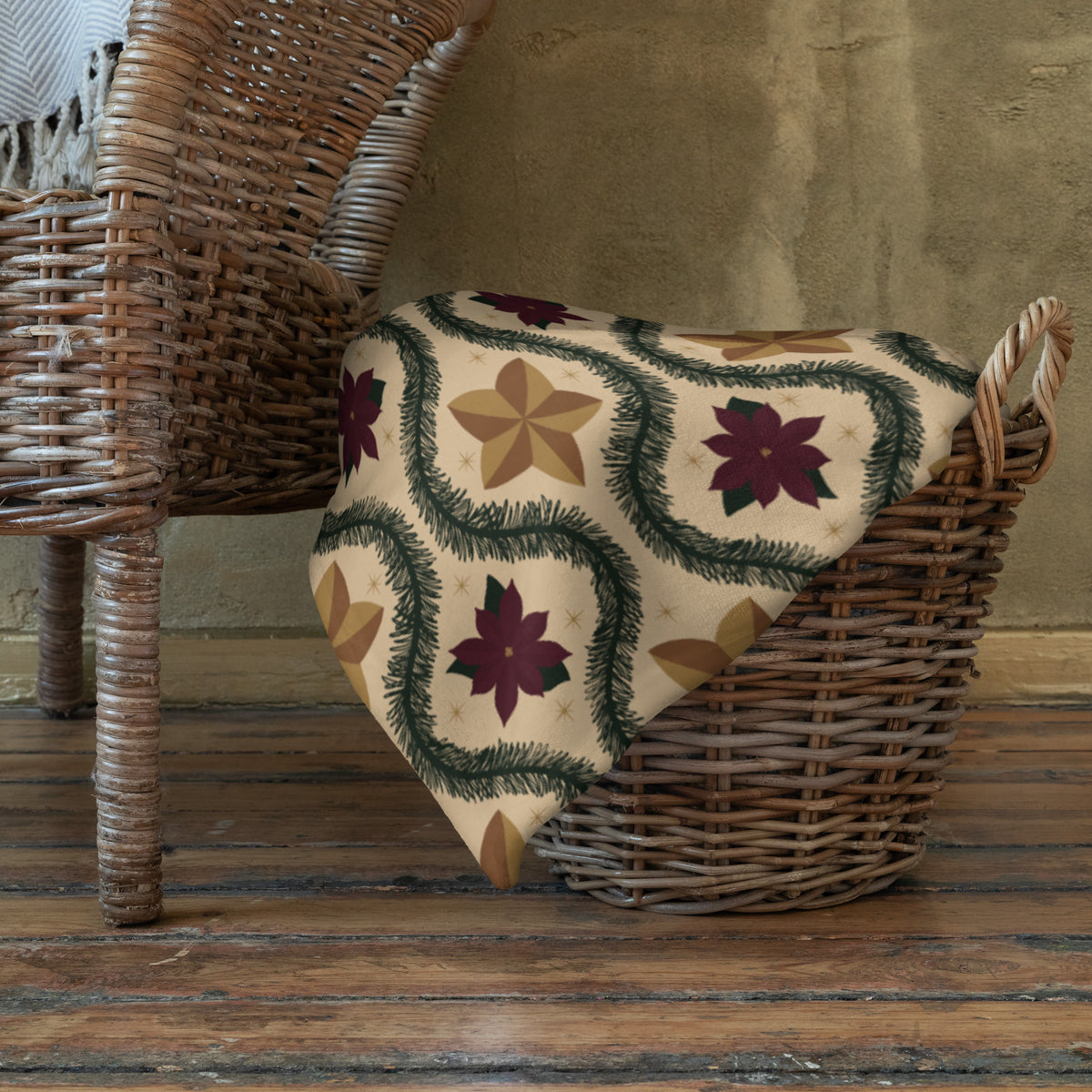 Vintage Poinsettia Christmas Fleece Blanket | Evergreen & Gold Holiday Throw
